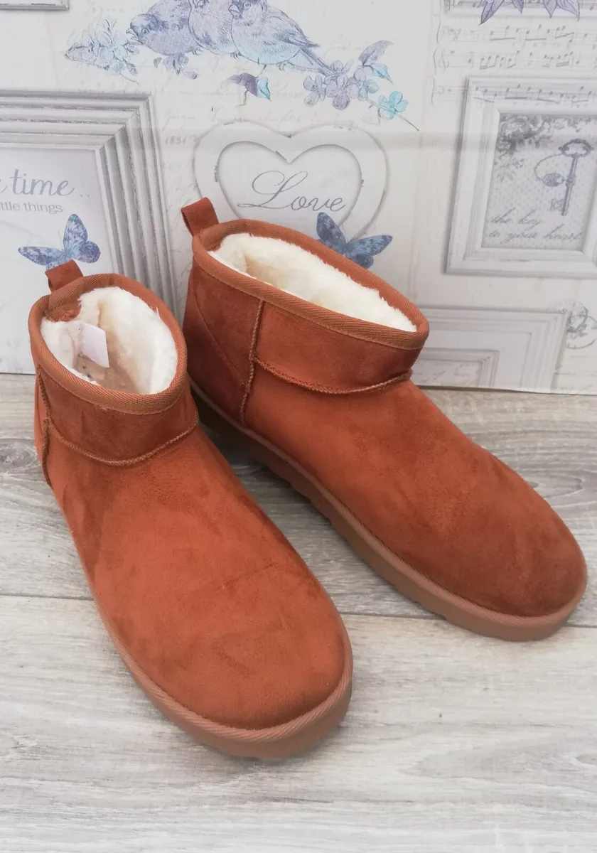 New Esmera ladies ugg boots size uk 7.5.. EUR 41 - Image 4