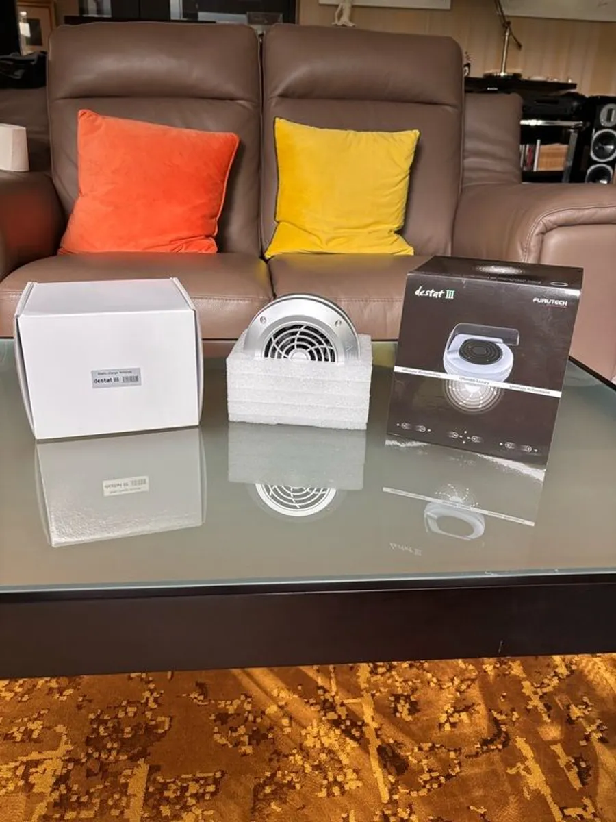 Furutech Destat 3 (Vinyl Brush) - Image 1