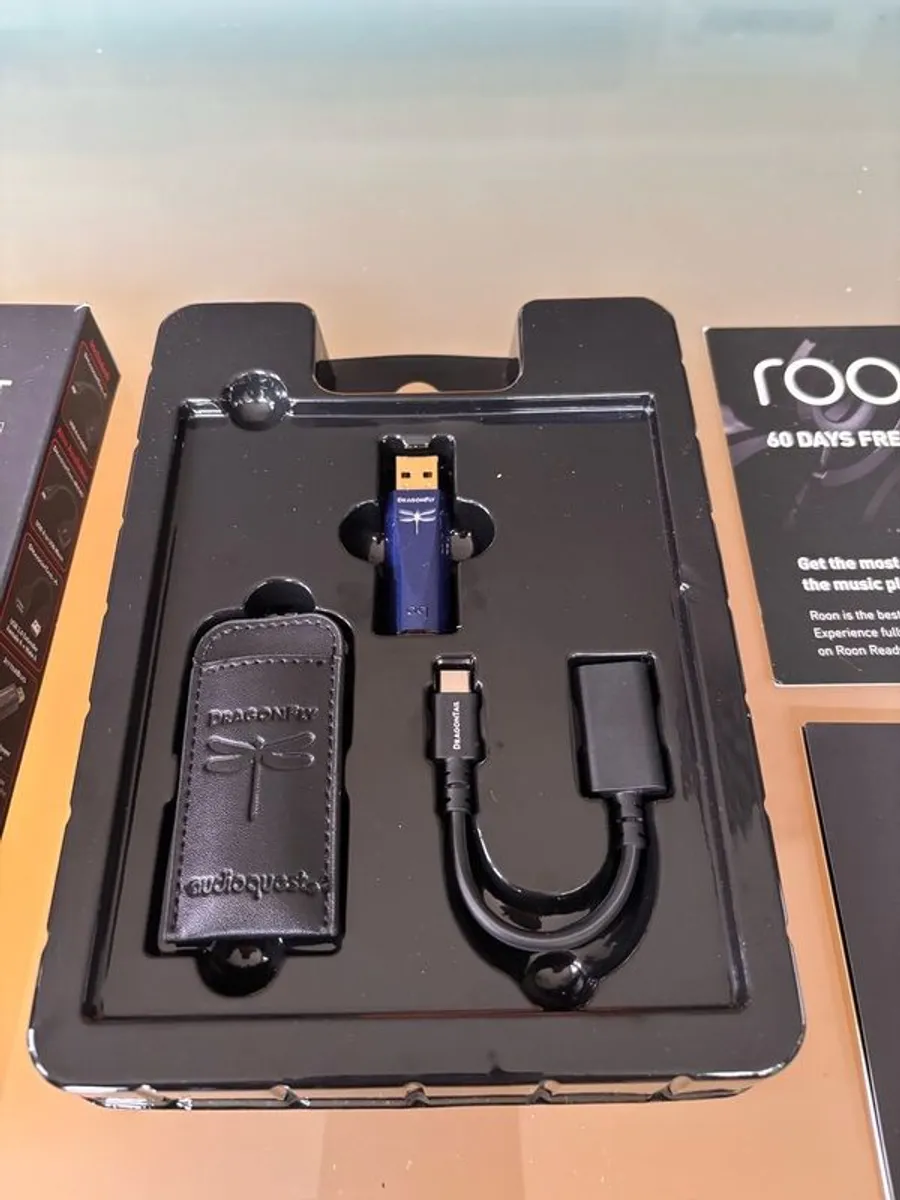 Dragonfly DAC (PreAmp, Headphone Amp) - Image 2