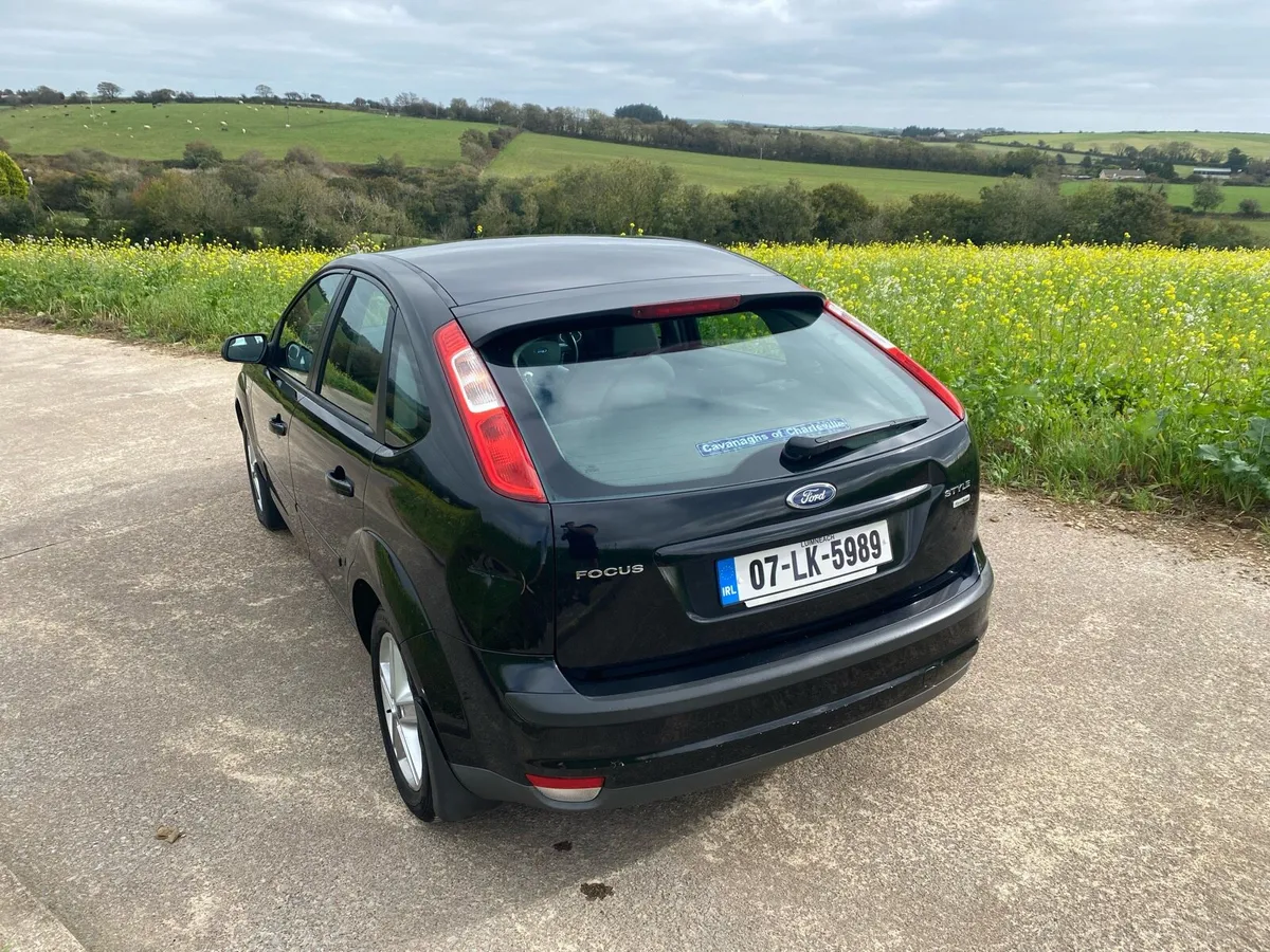 2007 Ford Focus - Image 3