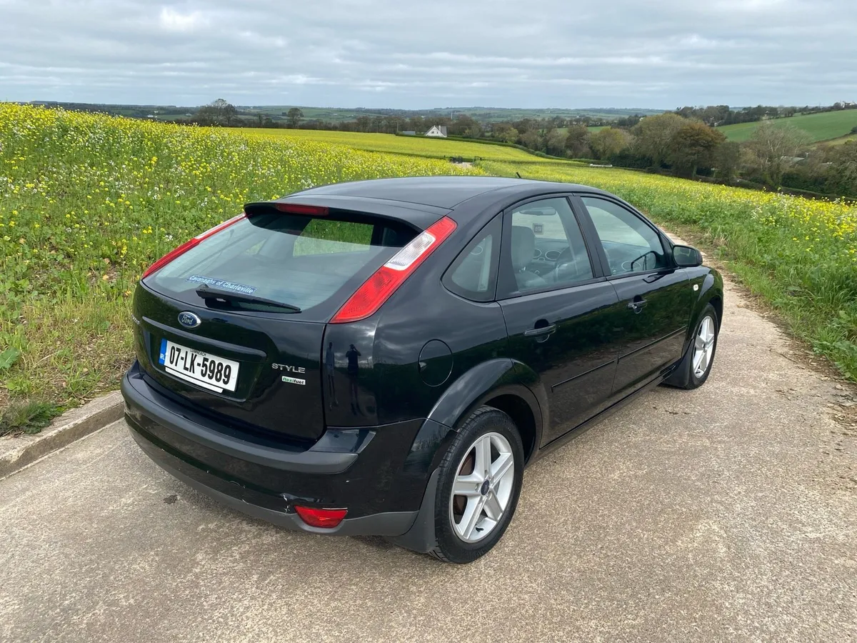 2007 Ford Focus - Image 4