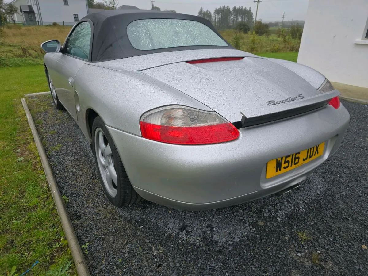 Car - Image 3
