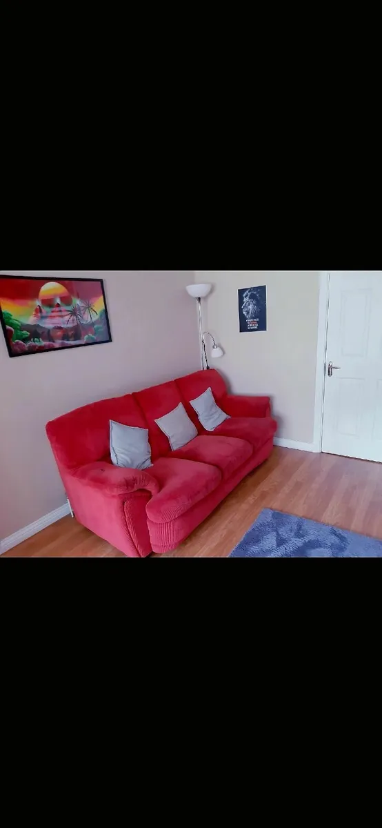 3 seater and 1 seater Sofa VERY COMFORTABLE - Image 1