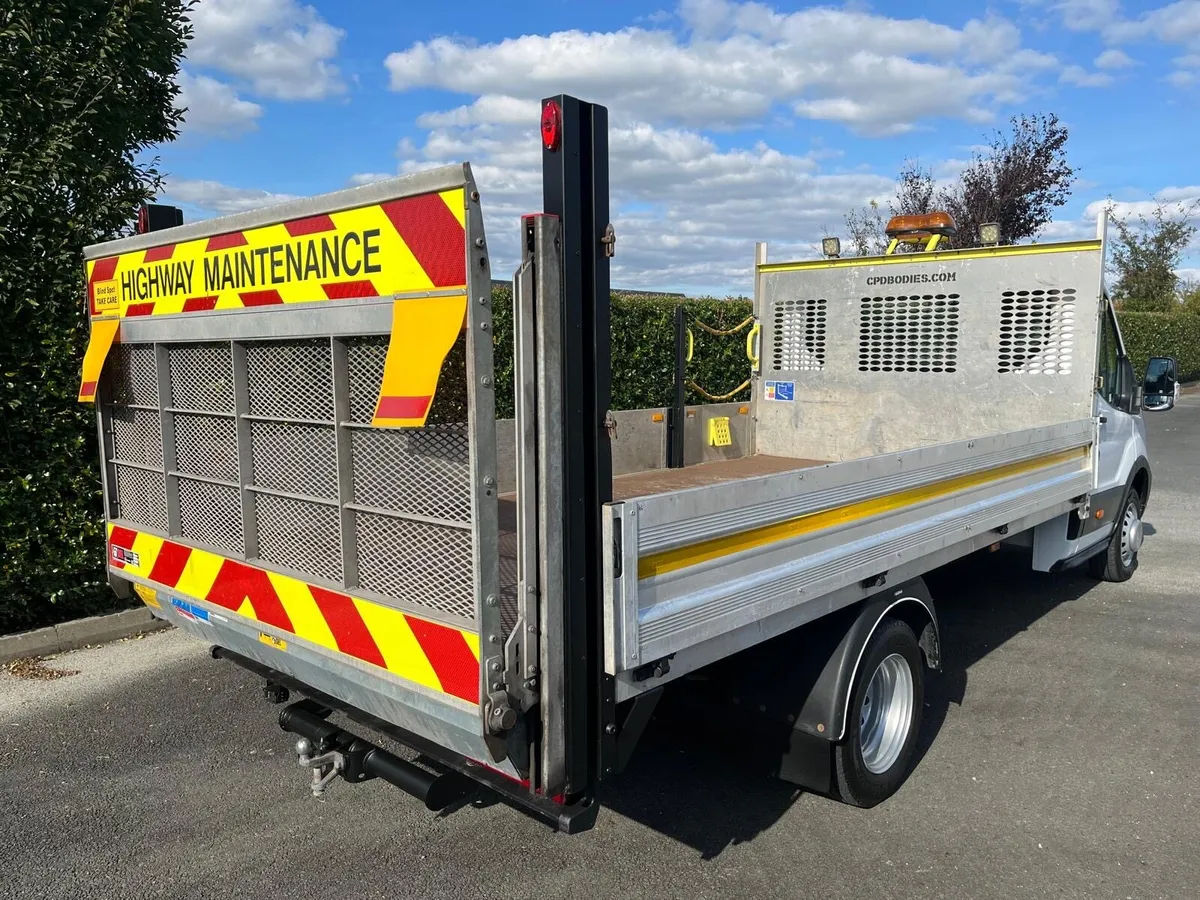 (221) Ford Transit 350 DropSide 2022 - Image 3
