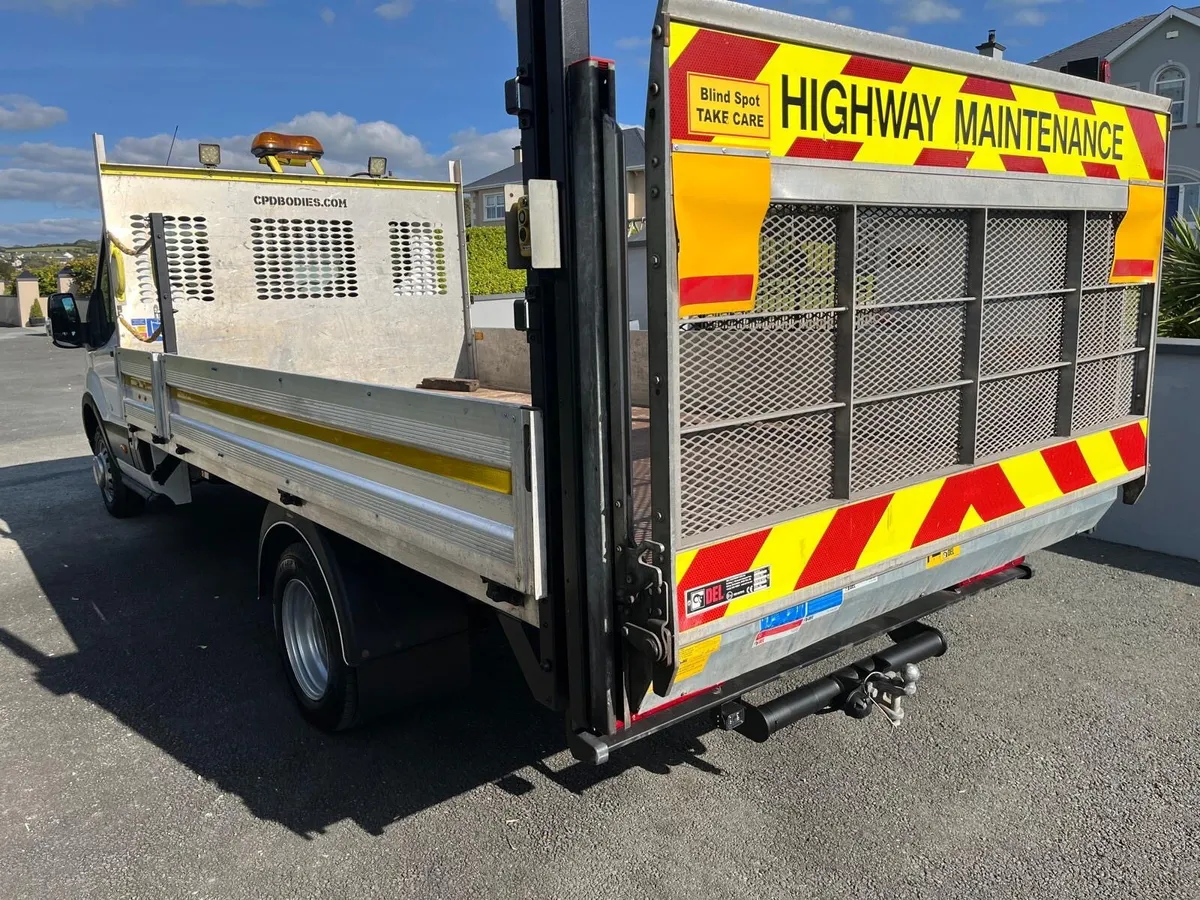 (221) Ford Transit 350 DropSide 2022 - Image 4