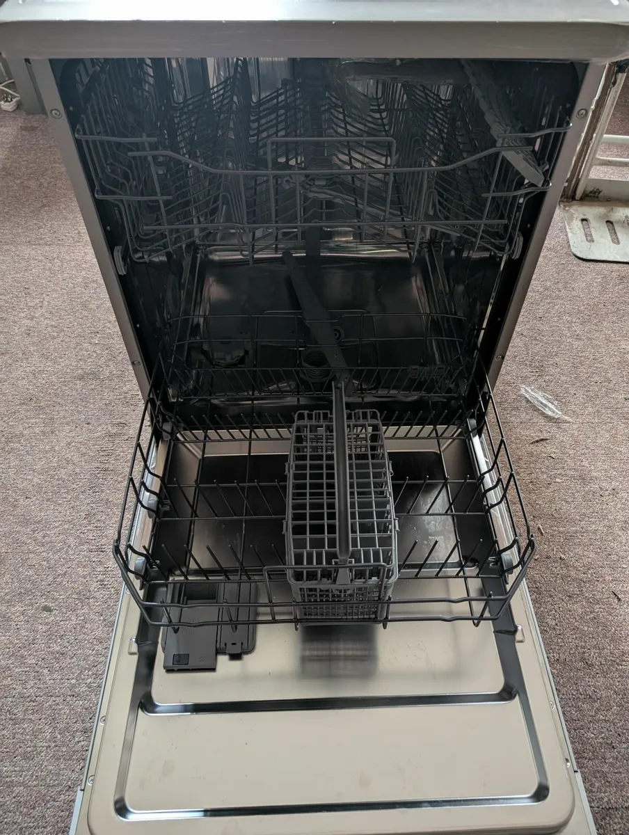 Nordmende Freestanding Silver Dishwasher - Image 2