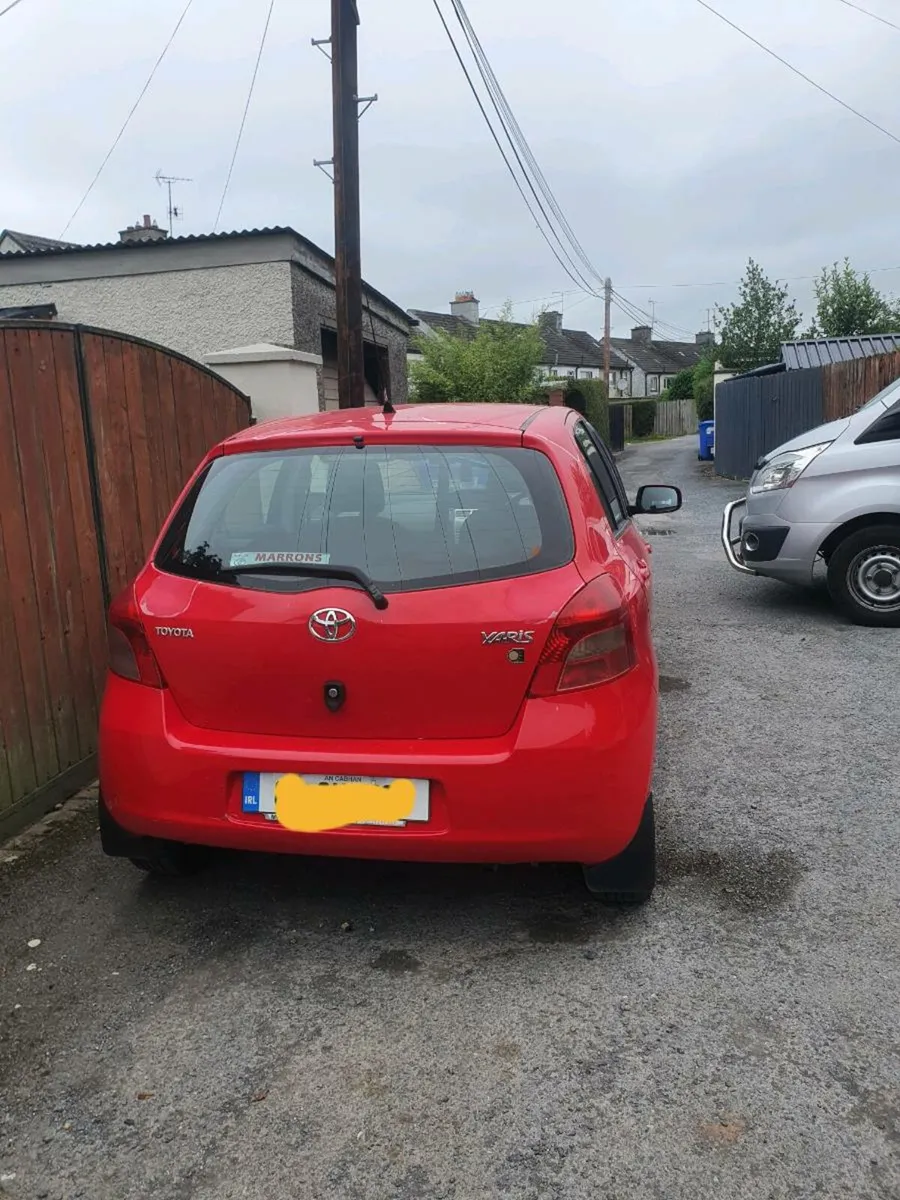 Toyota yaris breaking - Image 2