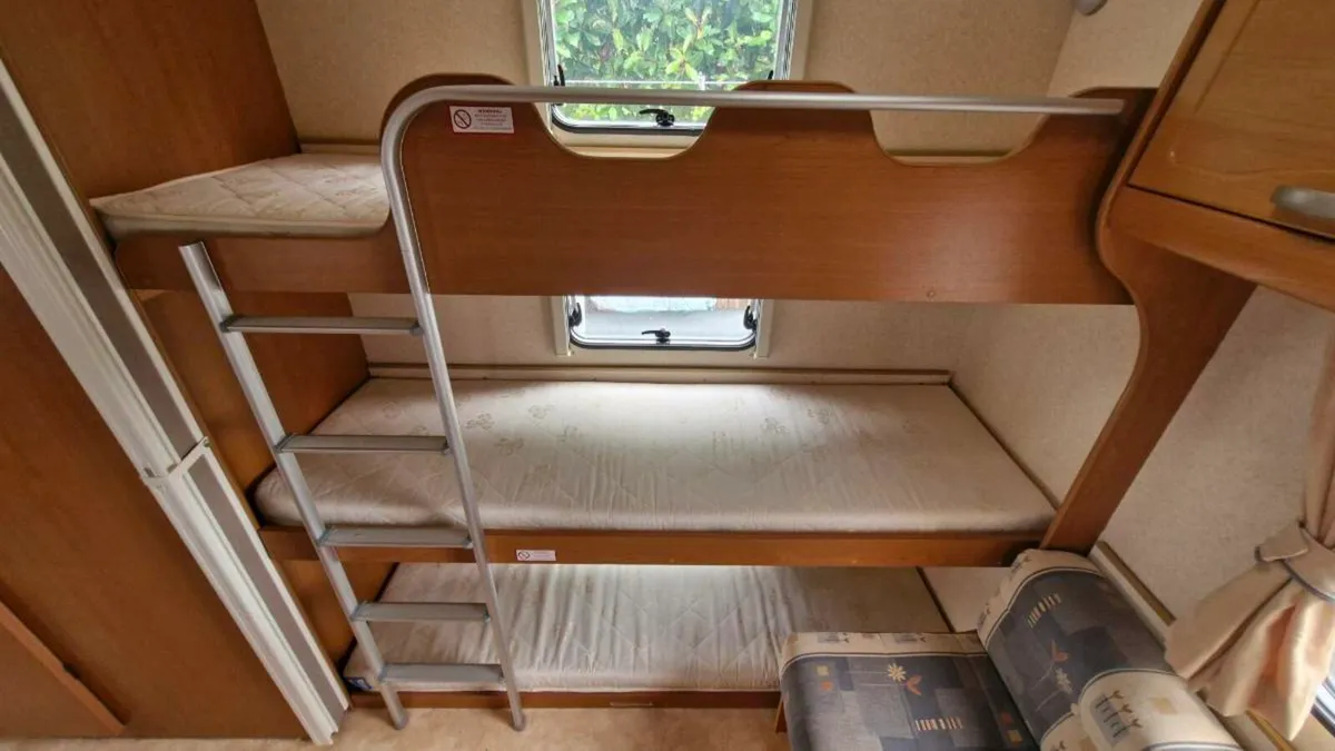 Caravan - Image 4