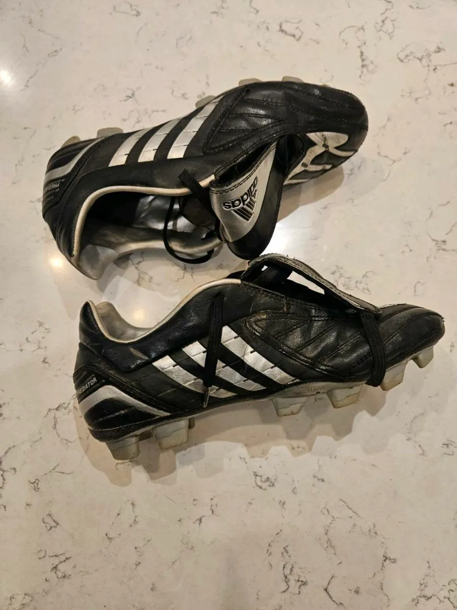 Kids football boots - Image 3