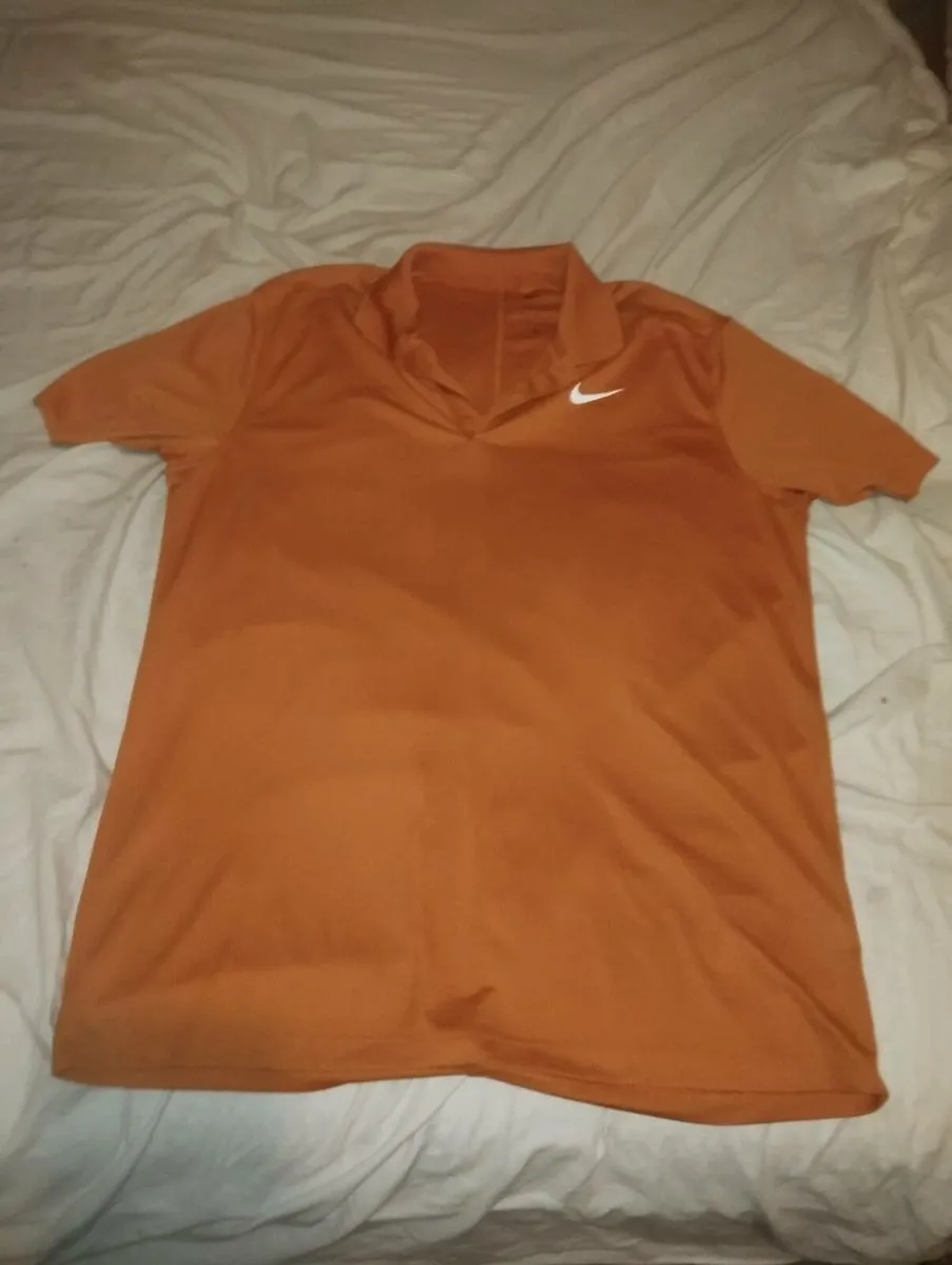 Nike golf top medium - Image 1
