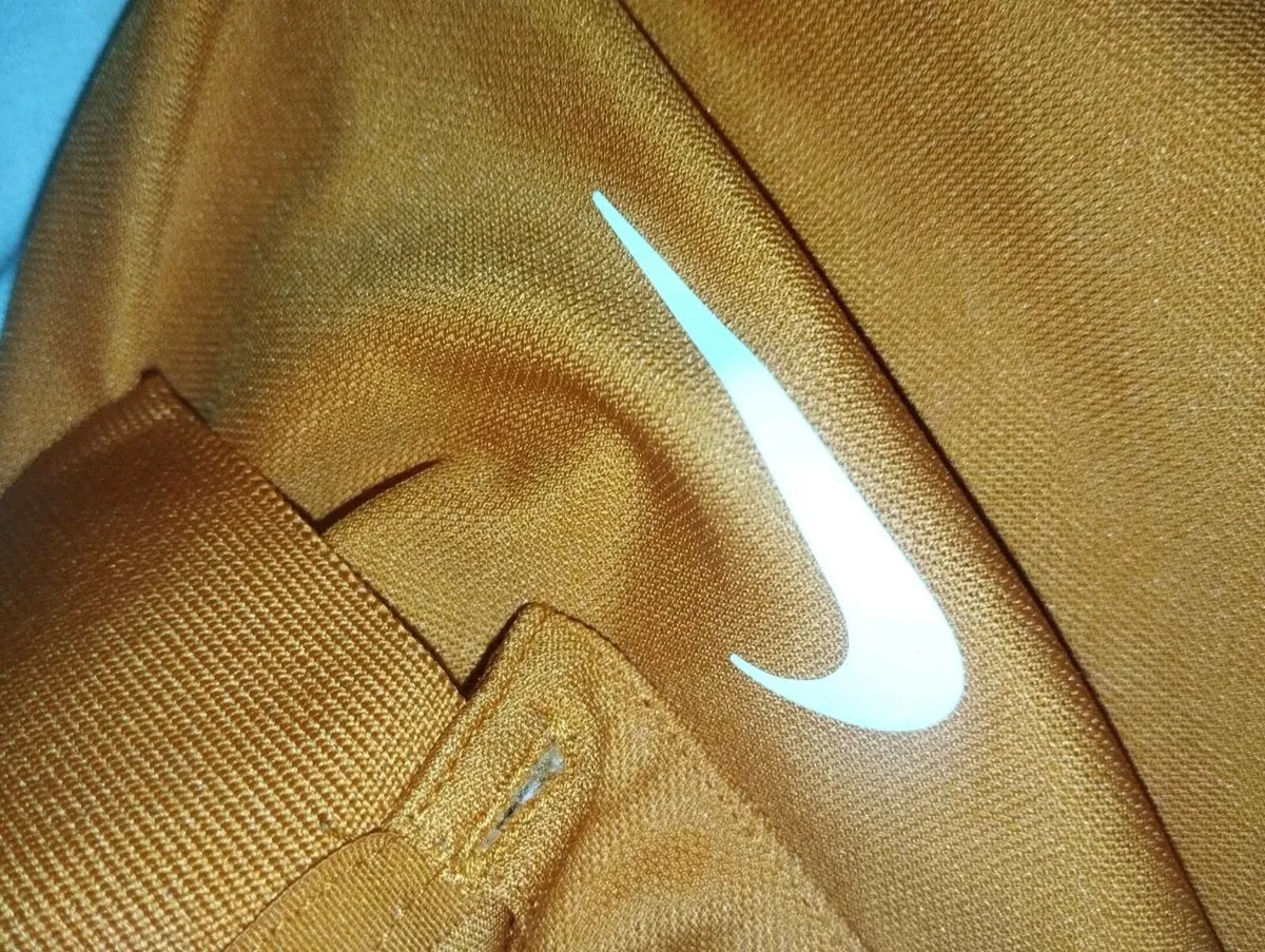 Nike golf top medium - Image 4