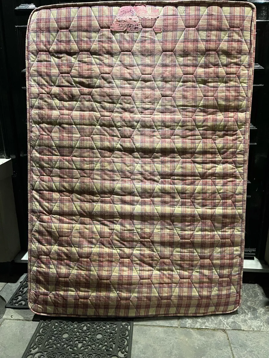 Spotlessly Clean Basic 4 Ft 6” Double Mattress - Image 1