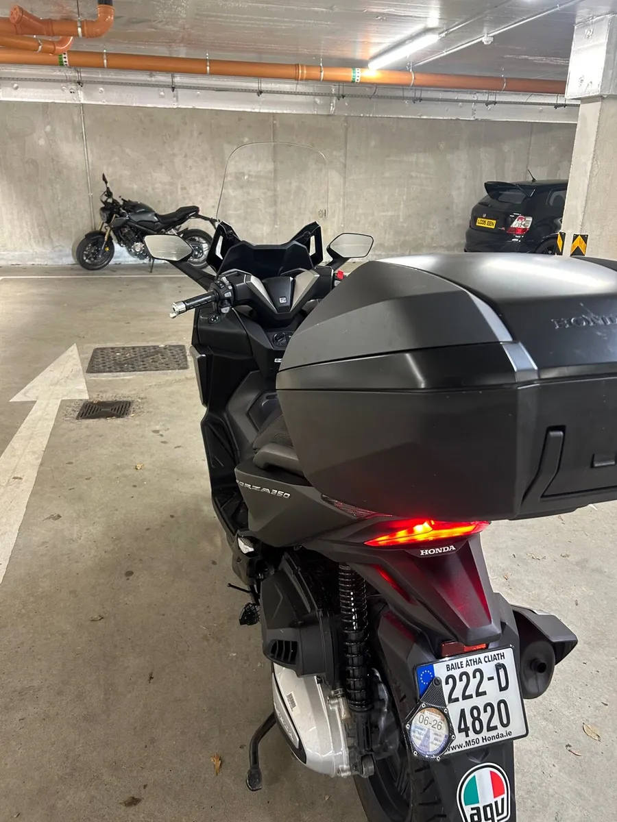 Motorcycle - Image 3