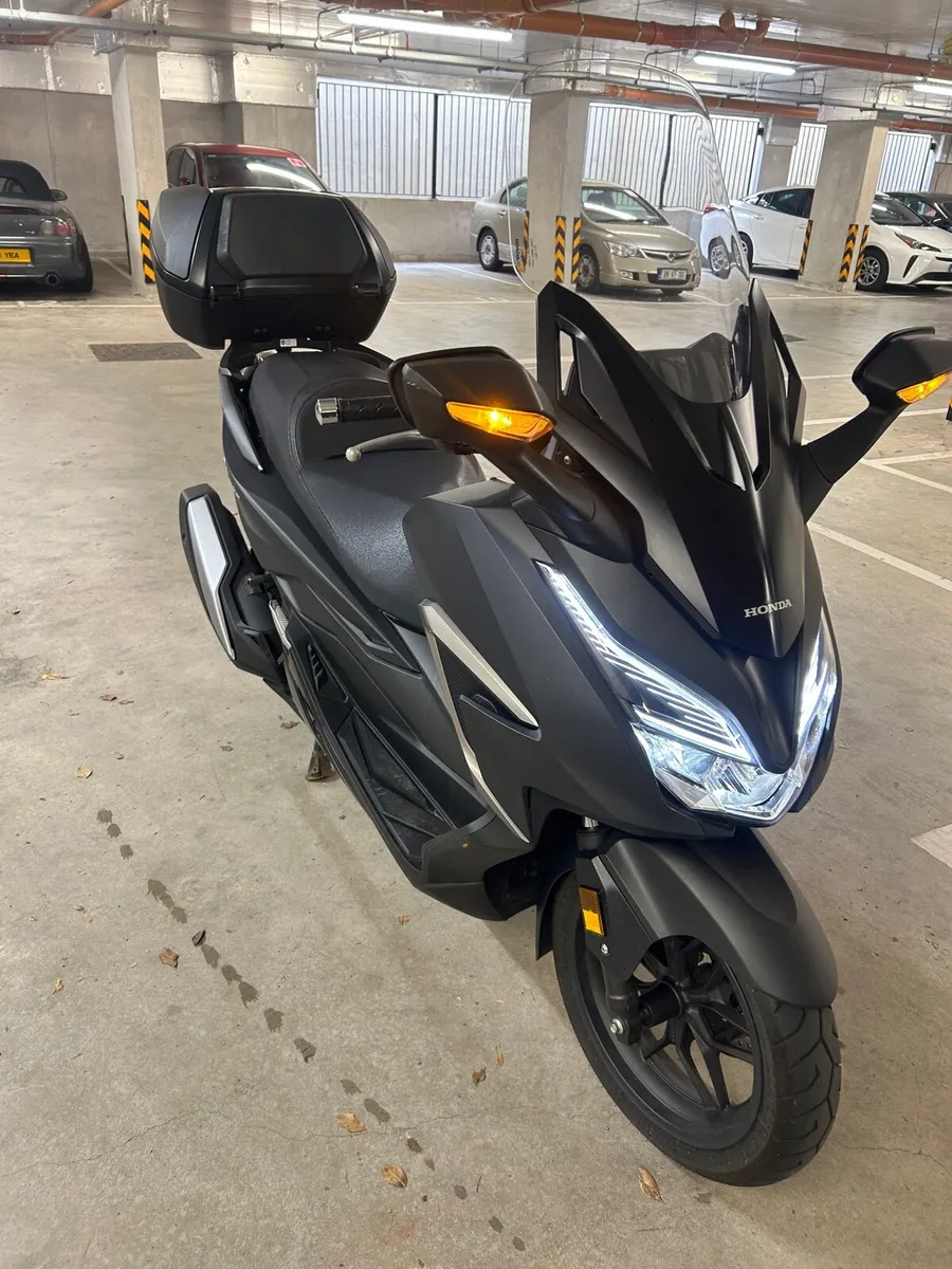 Motorcycle - Image 4