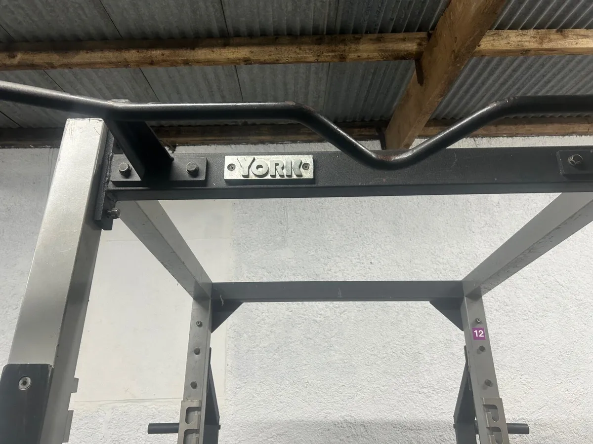 Squat rack - Image 1