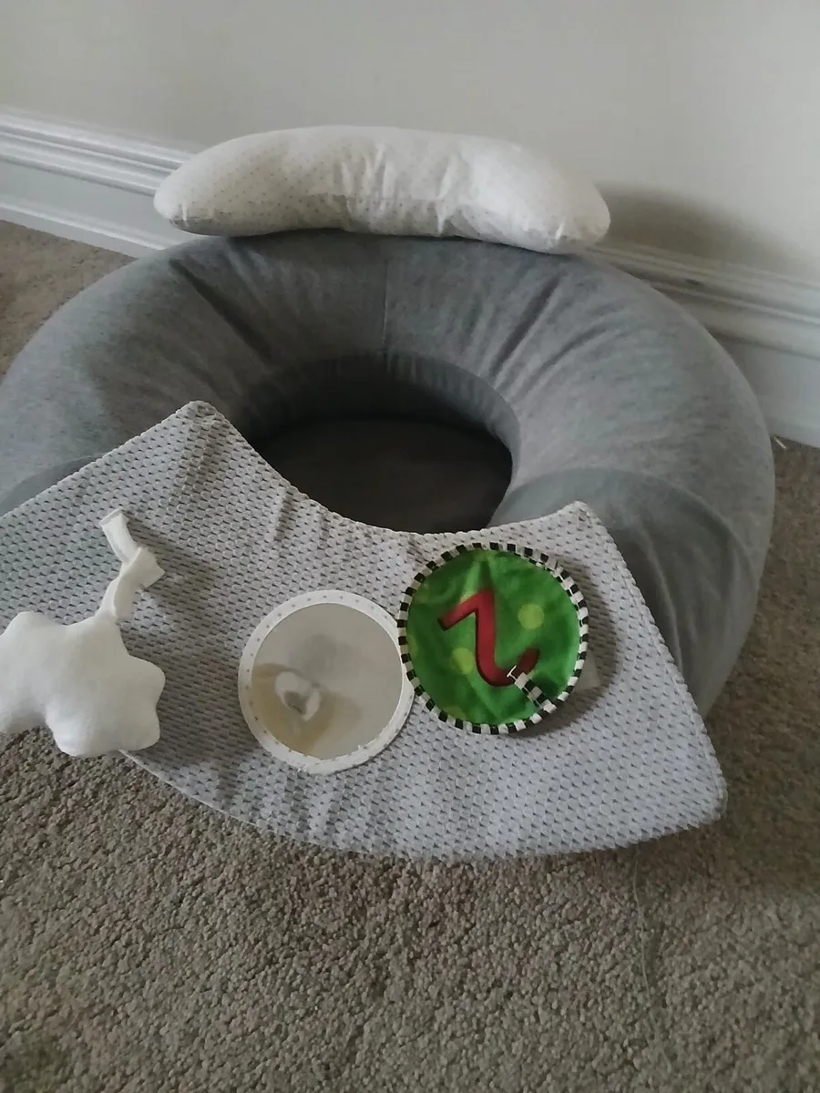 Baby sling /play mat / inflatable chair - Image 2