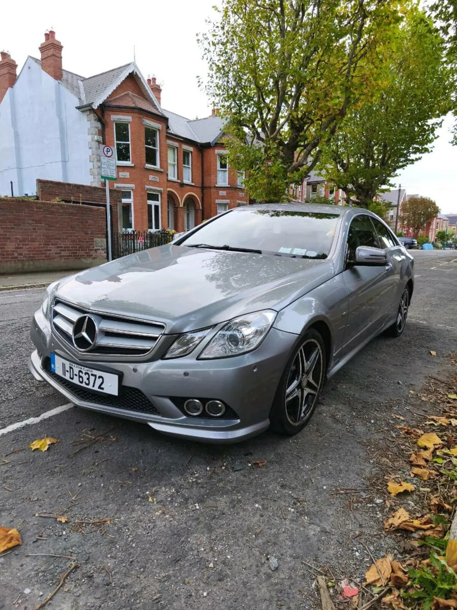 MERCEDES BENZ E-CLASS AVANT SPORT - Image 2