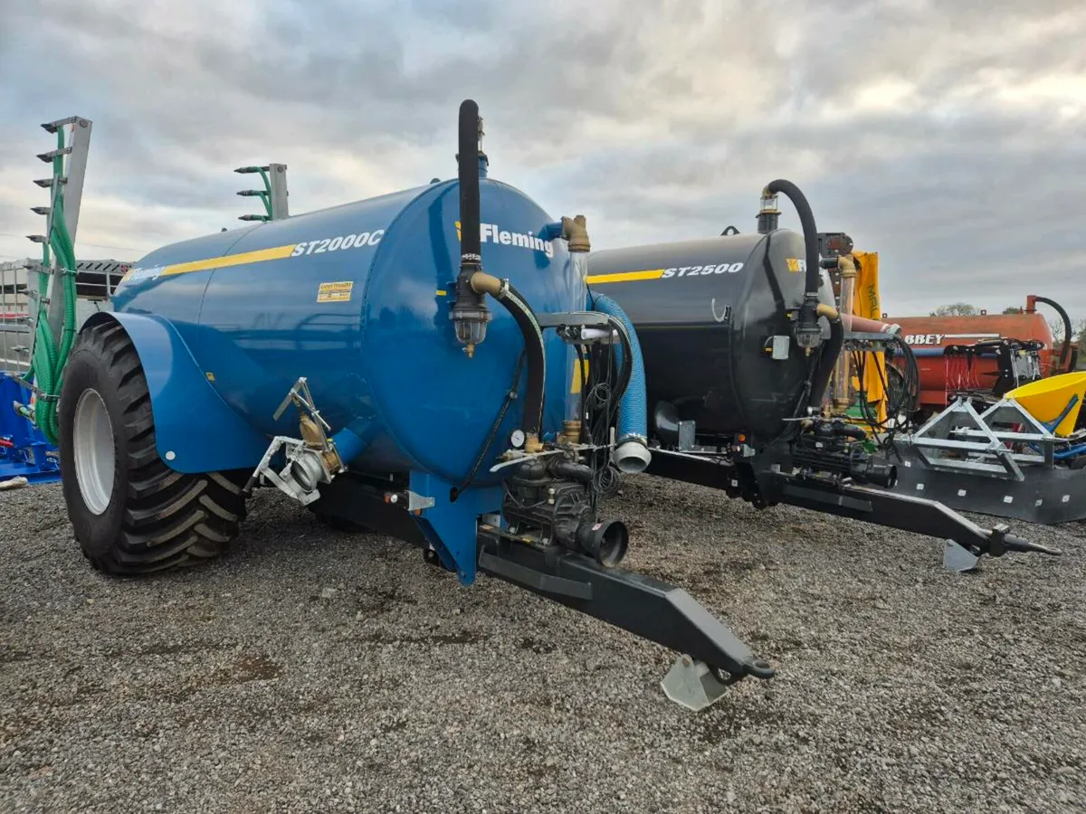 Fleming slurry tanks - Image 1
