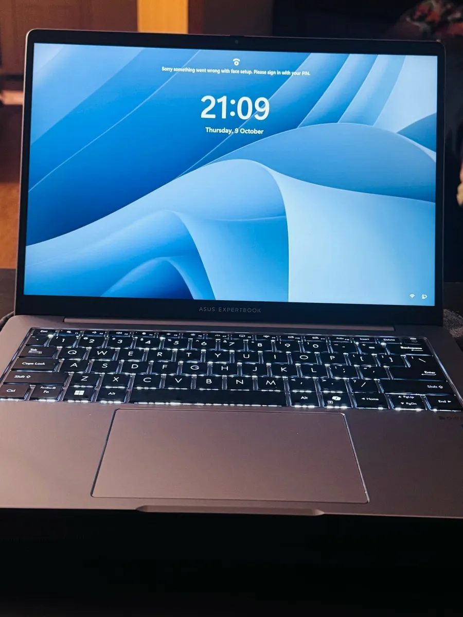 Asus ExpertBook P3 i5 (Price negotiable) - Image 1