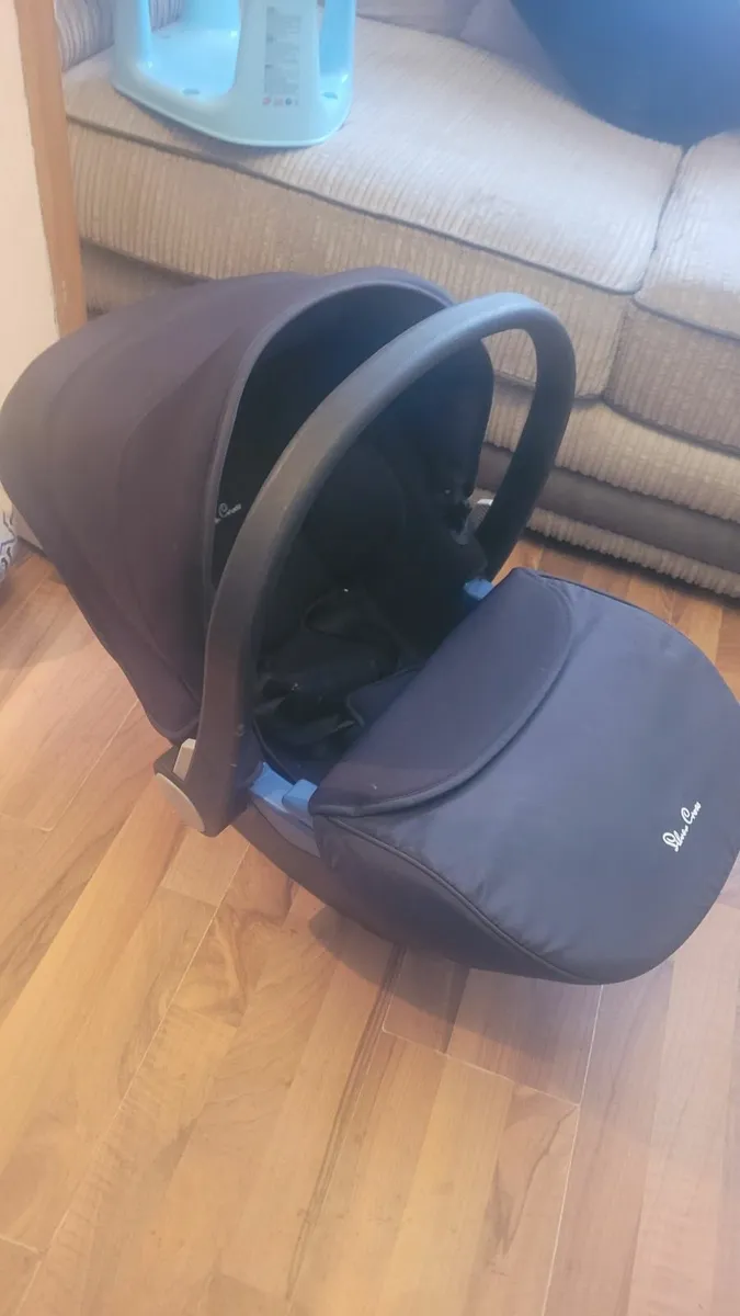Car Seat - Image 2