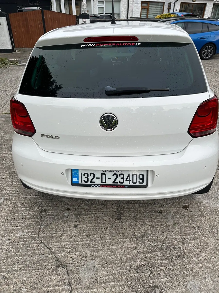 2013 white Volkswagen Polo - Image 2