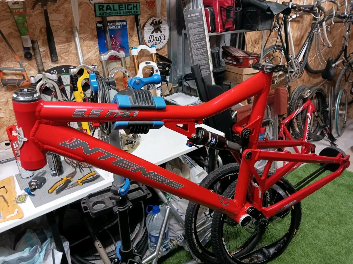 Intense 5.5 FRO mountain bike frame - Image 1