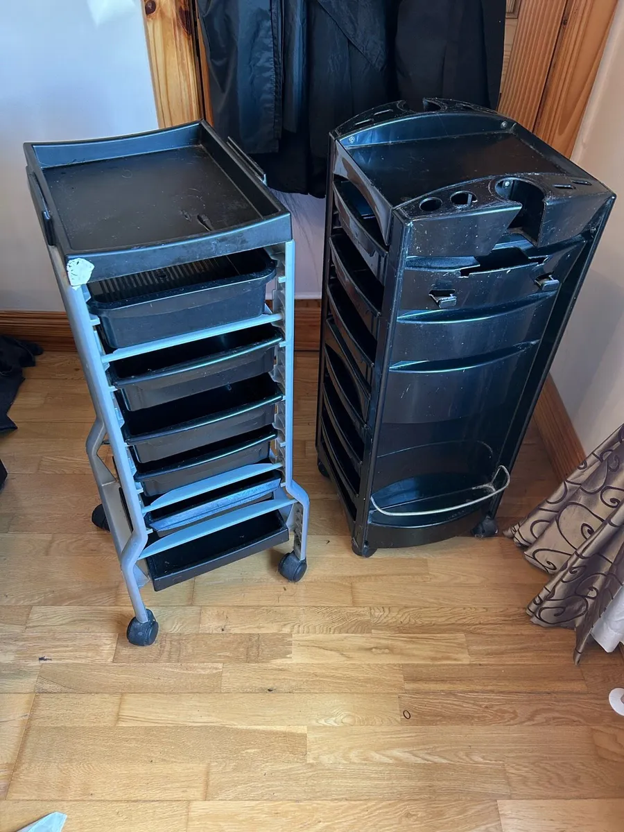 Salon furniture & equipment - Image 2