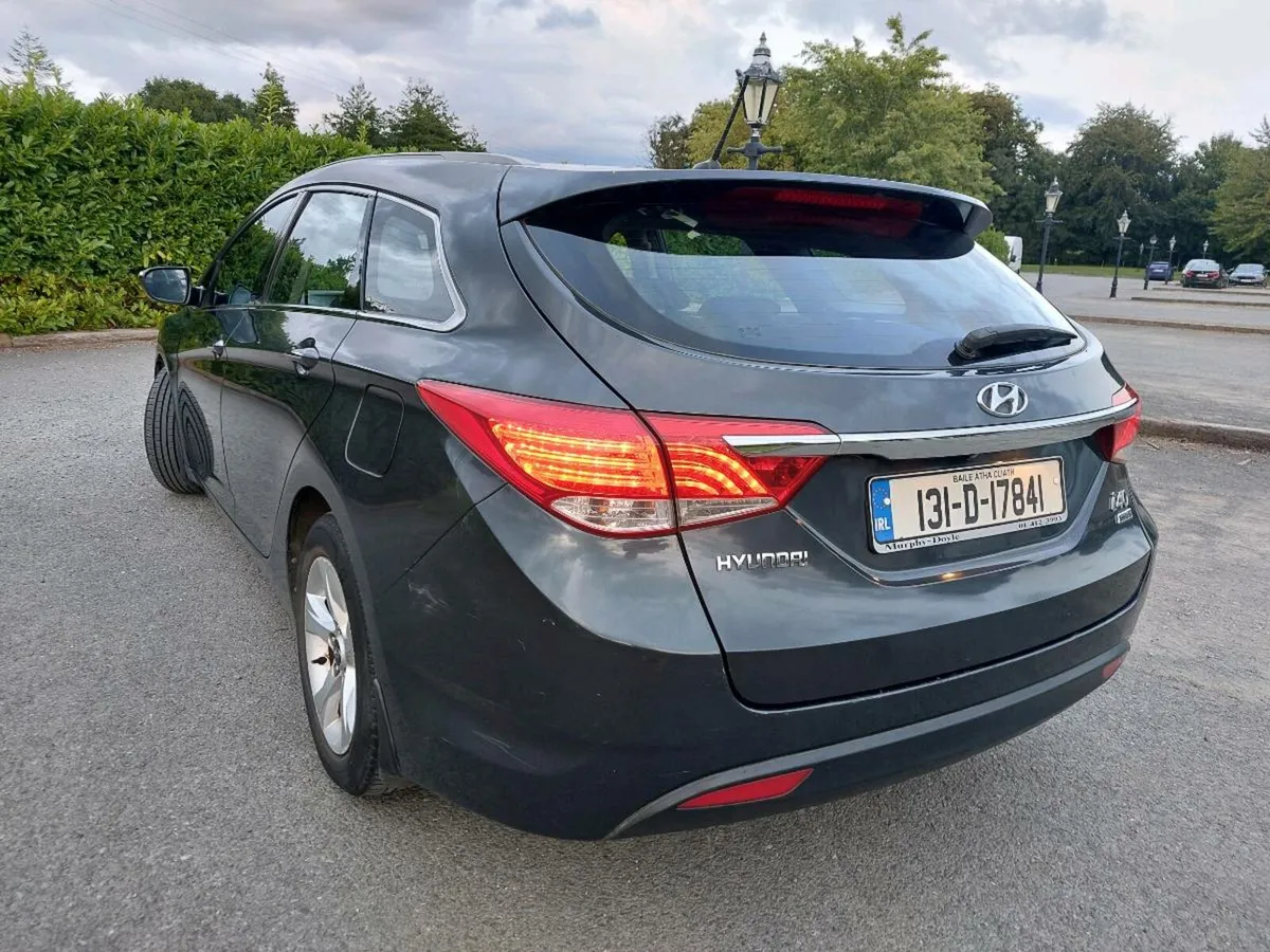 Hyundai i40 Diesel 1.7 Automatic - Image 4