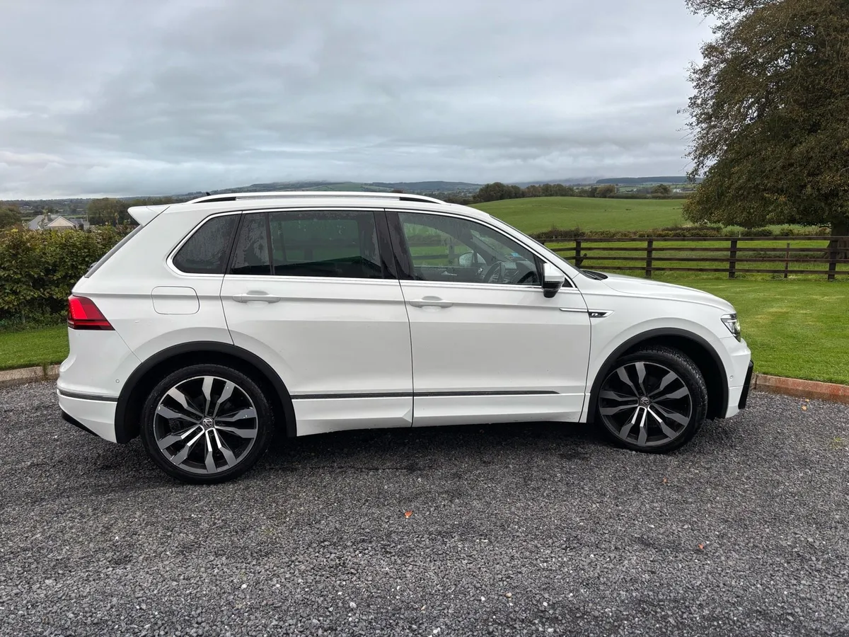 Volkswagen Tiguan - Image 2