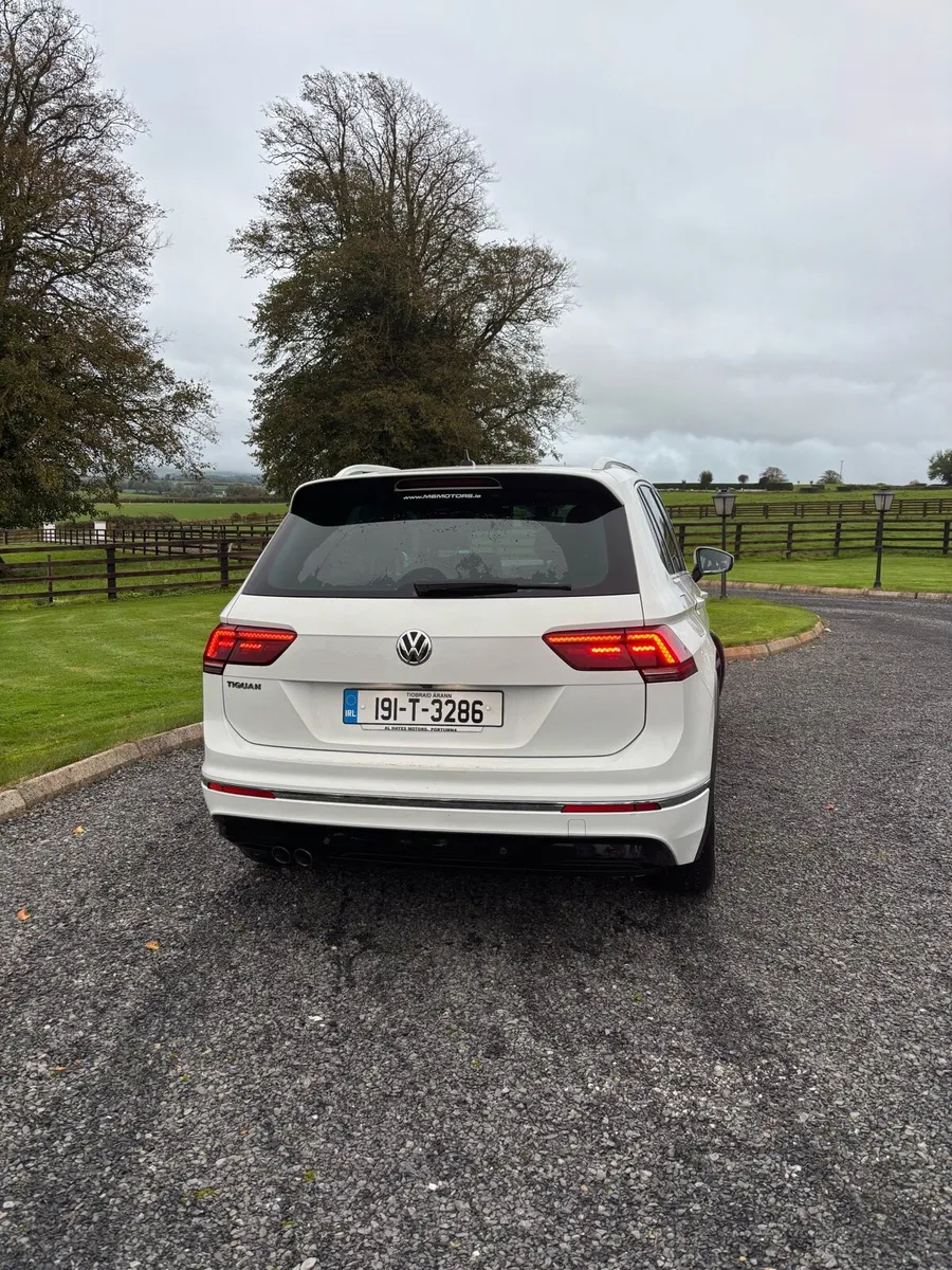 Volkswagen Tiguan - Image 4