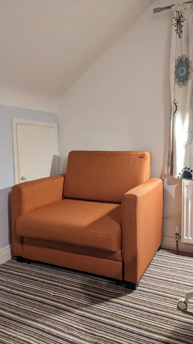 Armchair bed, excellent condition - Image 4