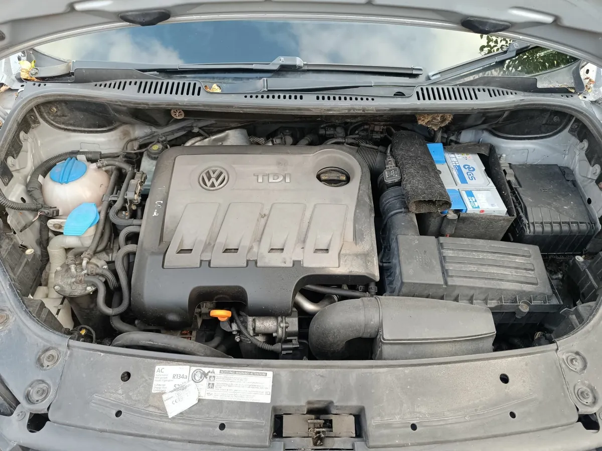 Volkswagen Touran 2012 - Image 4