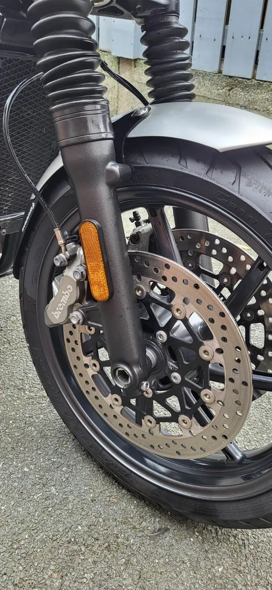 Triumph Speed Twin 2020 - Image 4
