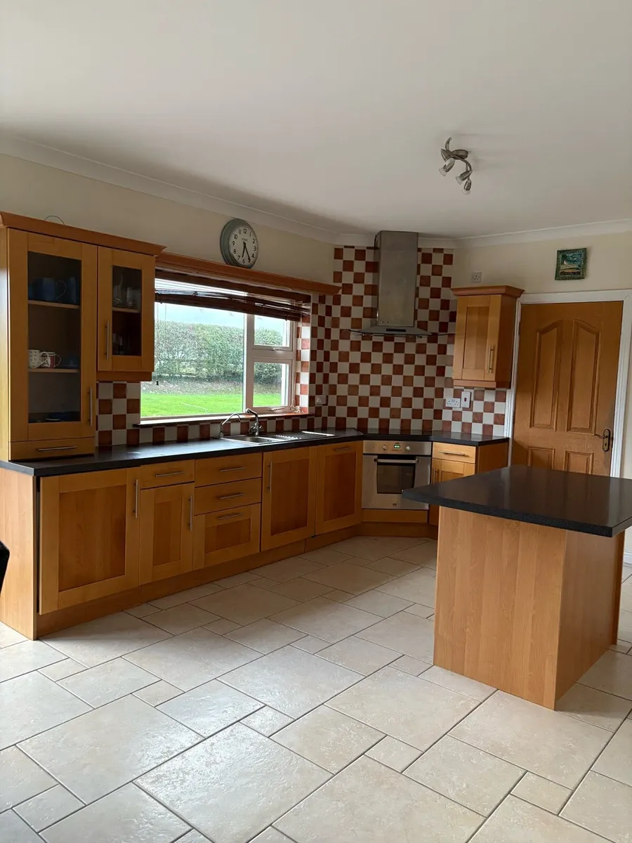 Kitchen - Image 3