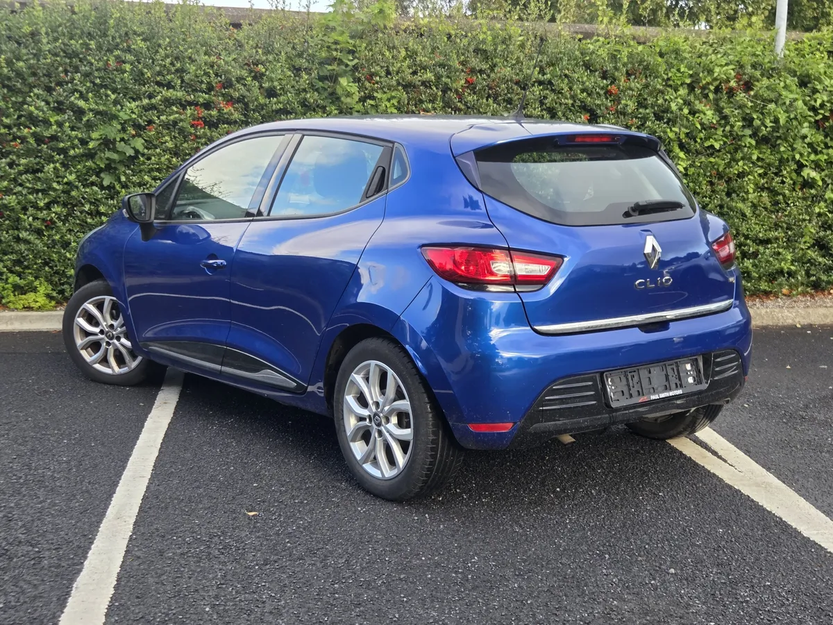 Renault Clio - Image 3