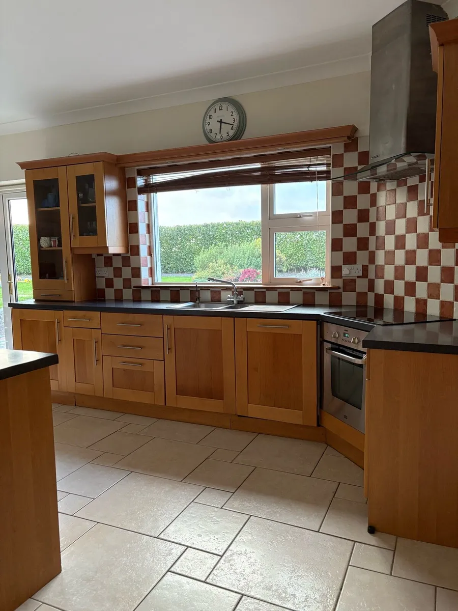 Kitchen - Image 4