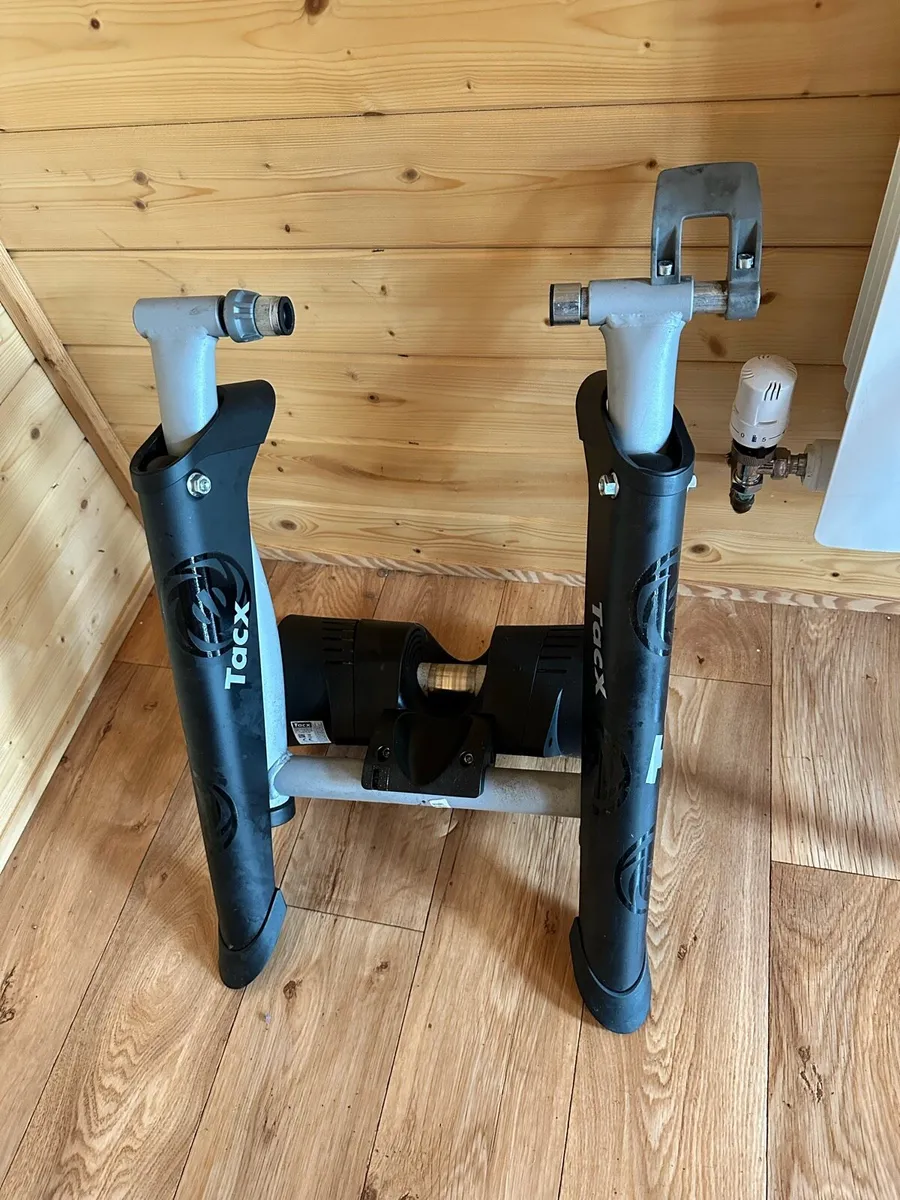Tacx Bushido Turbo with Wheel - Image 1