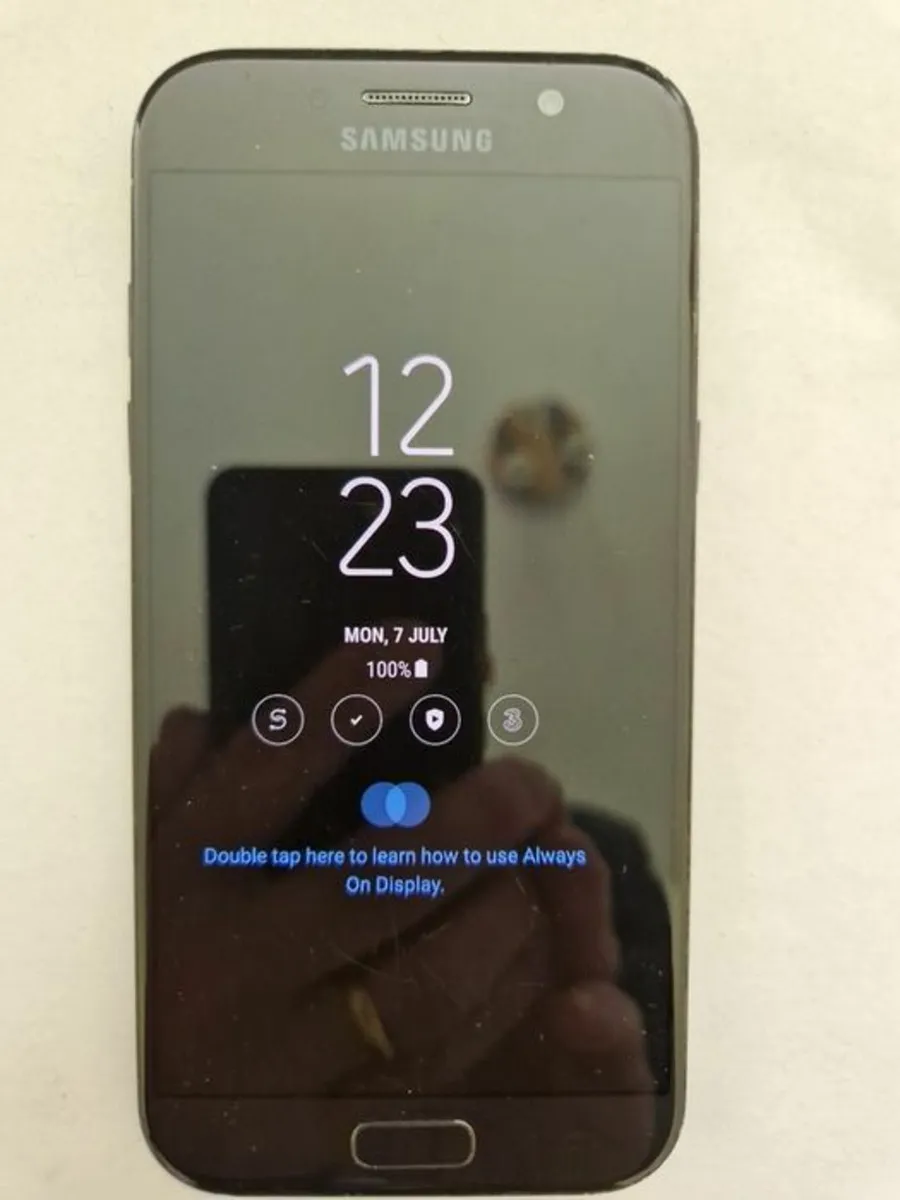 Samsung Galaxy A5 (2017), 32GB, 3GB Ram, Exc. Cond - Image 1