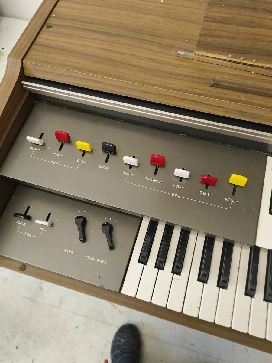 Yamaha Organ - Image 2