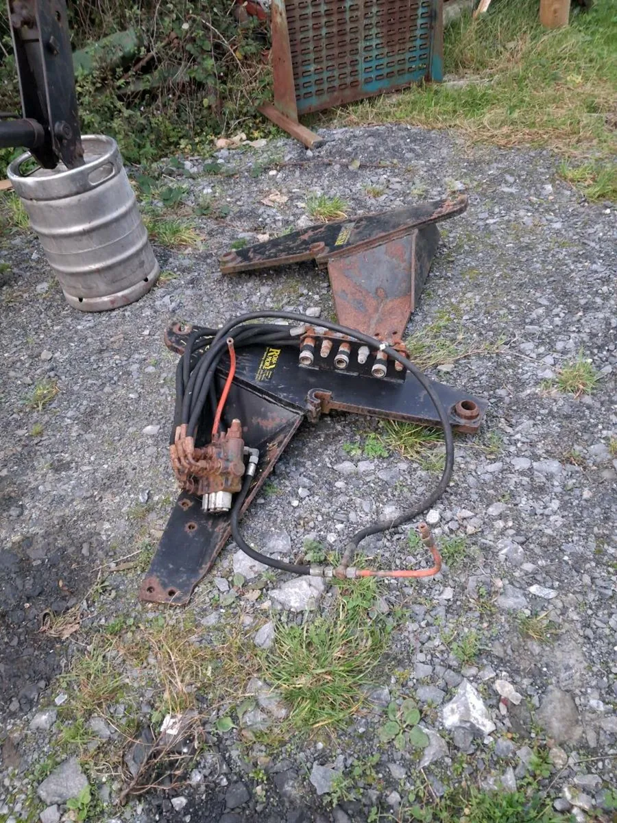 Tractor - Image 4