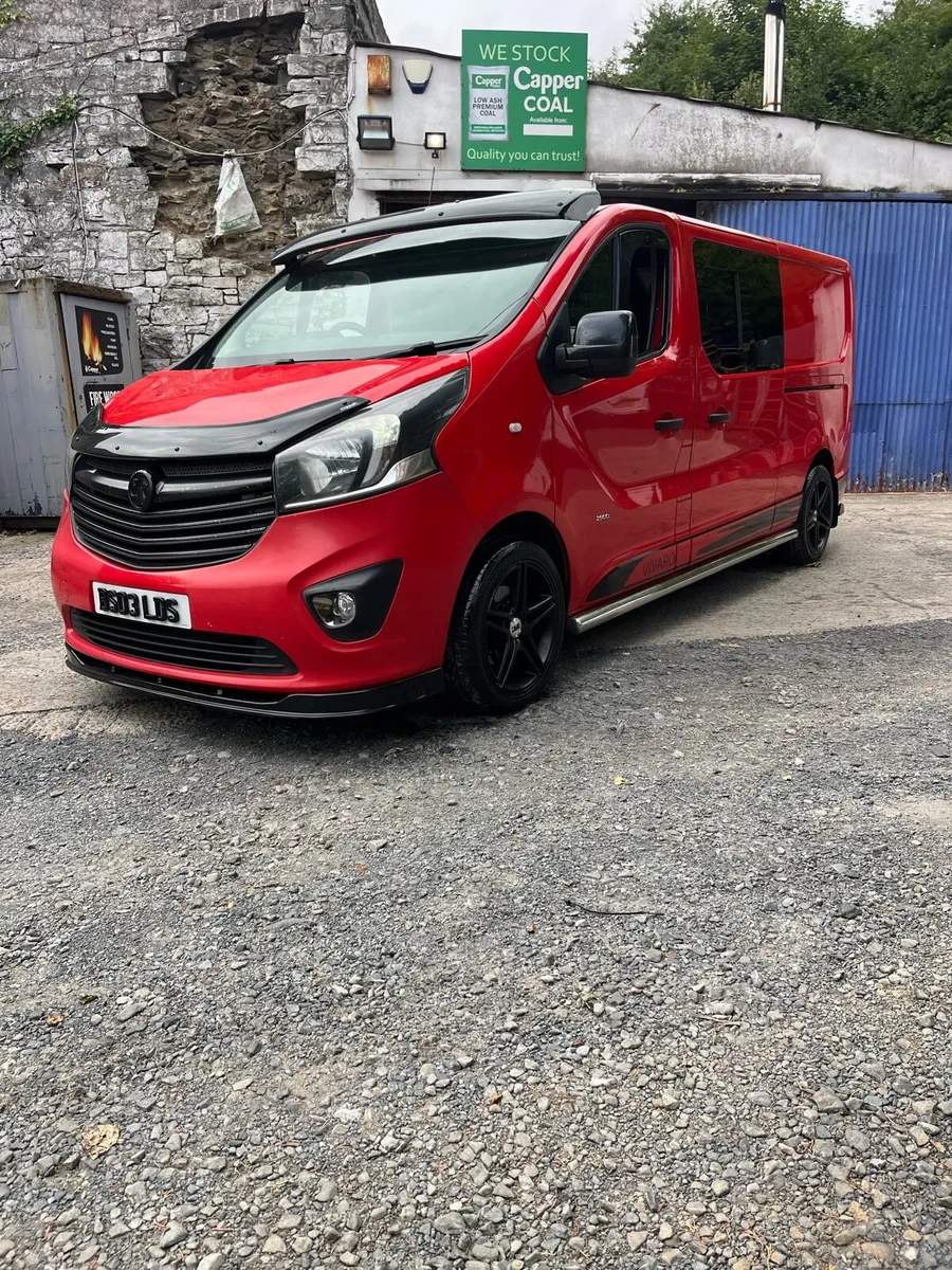 2016 Vivaro LWB Sportif 6 Seater Crewvan - Image 1