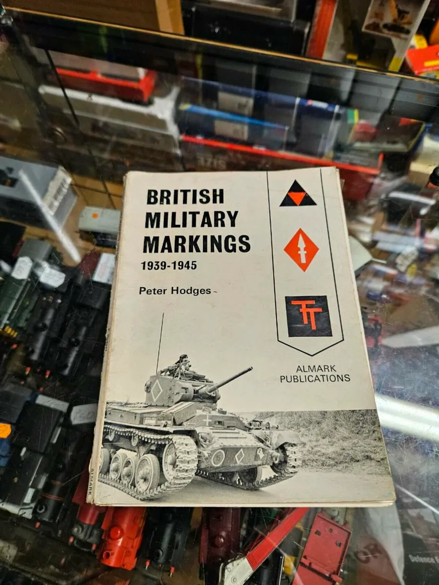 Book British Military Markings - Image 1