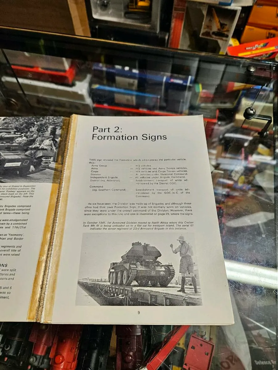 Book British Military Markings - Image 2