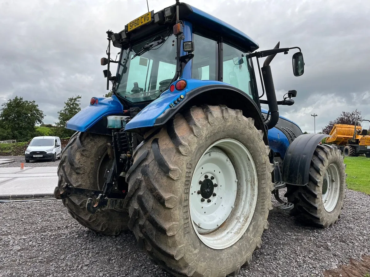 2010 Valtra T172 - Image 2