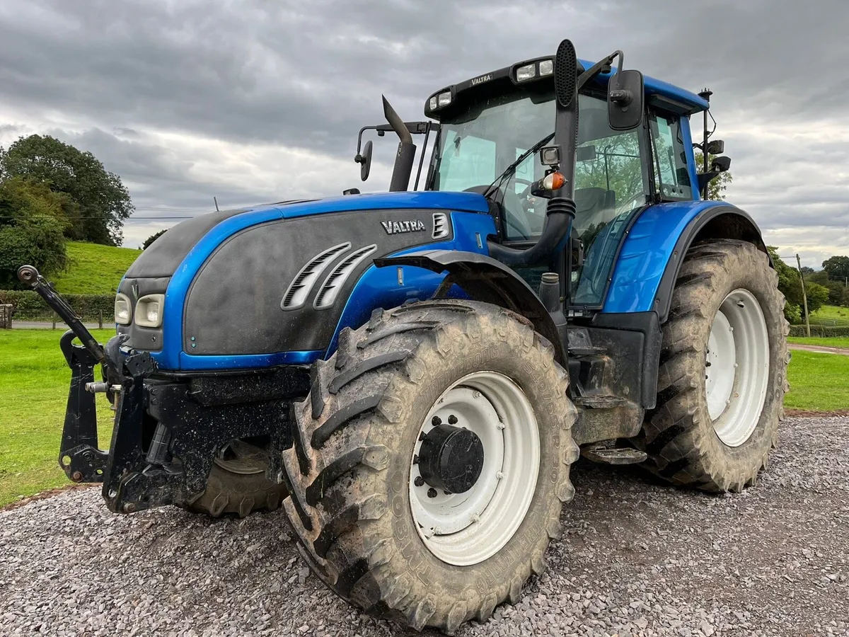 2010 Valtra T172 - Image 4