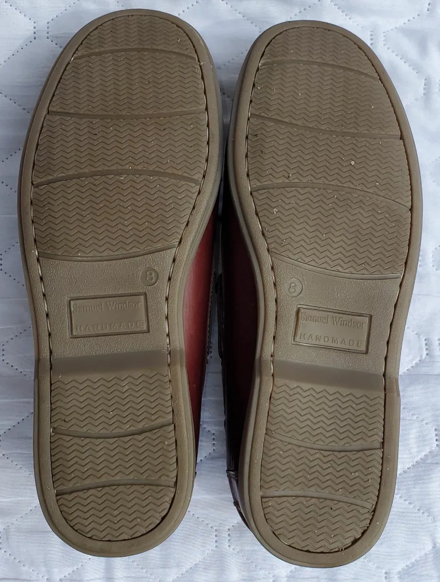 NEW--Samual Windsor Handmade Leather Shoes Size 8 - Image 2