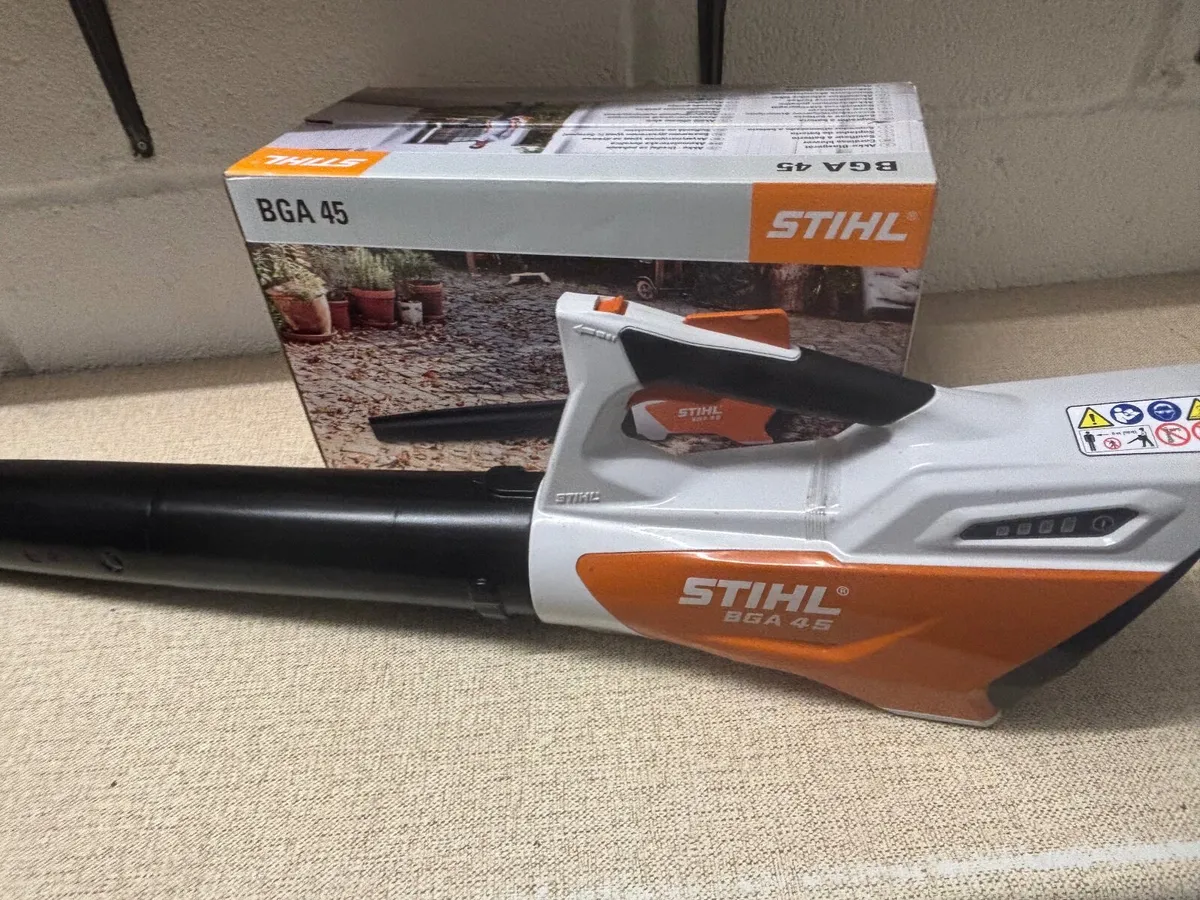 Stihl BGA 45 Cordless Leaf Blower - Image 1