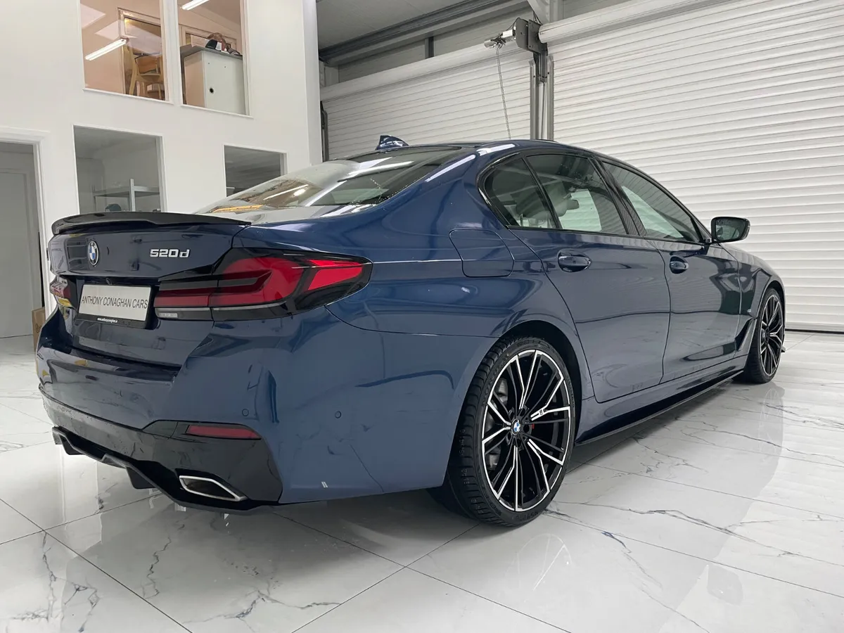 BMW 5-Series 2022 MSPORT SUNROOF MODEL - Image 3
