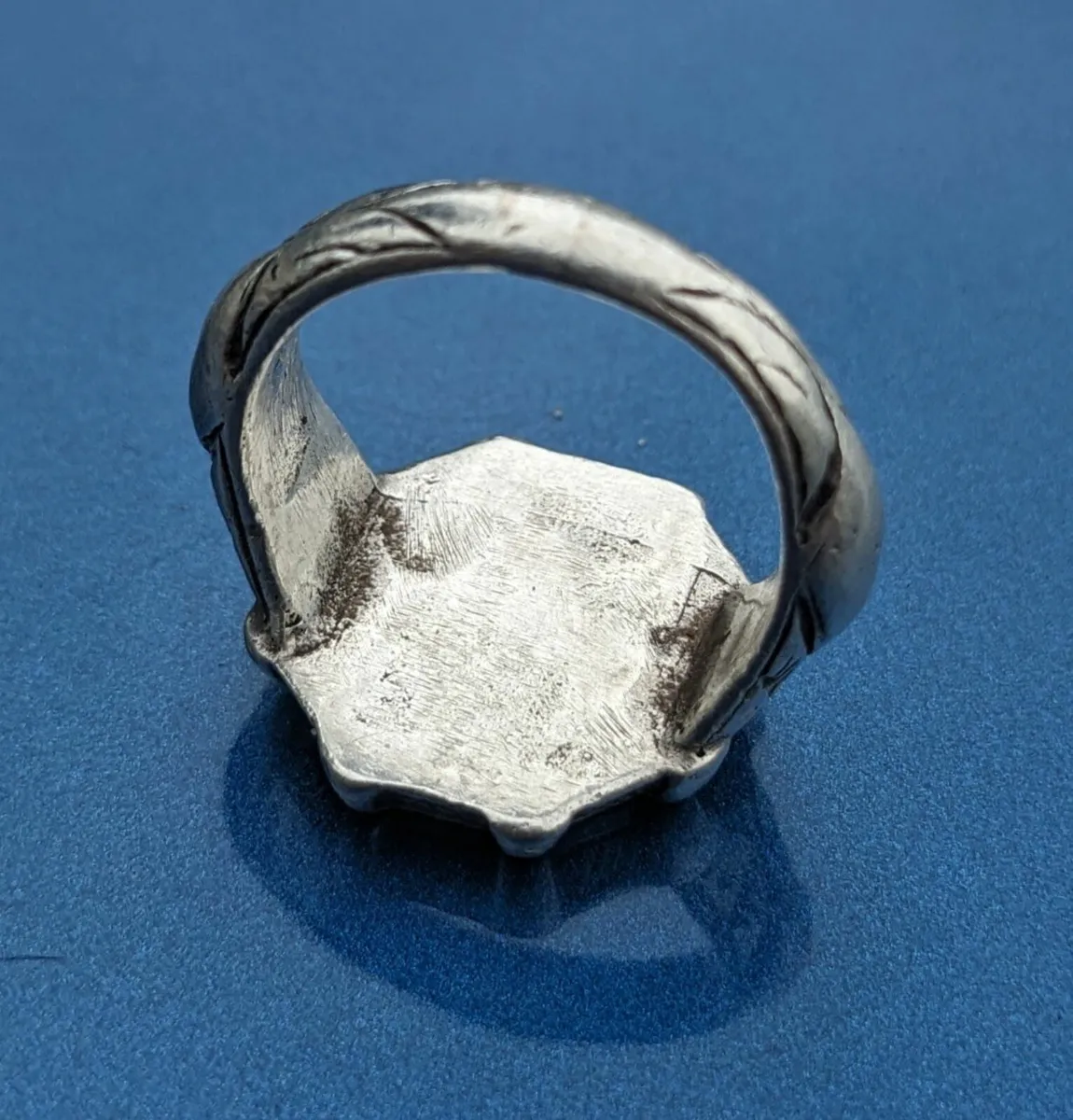 Medieval silver ring (Sassanid Empire?) - Image 3