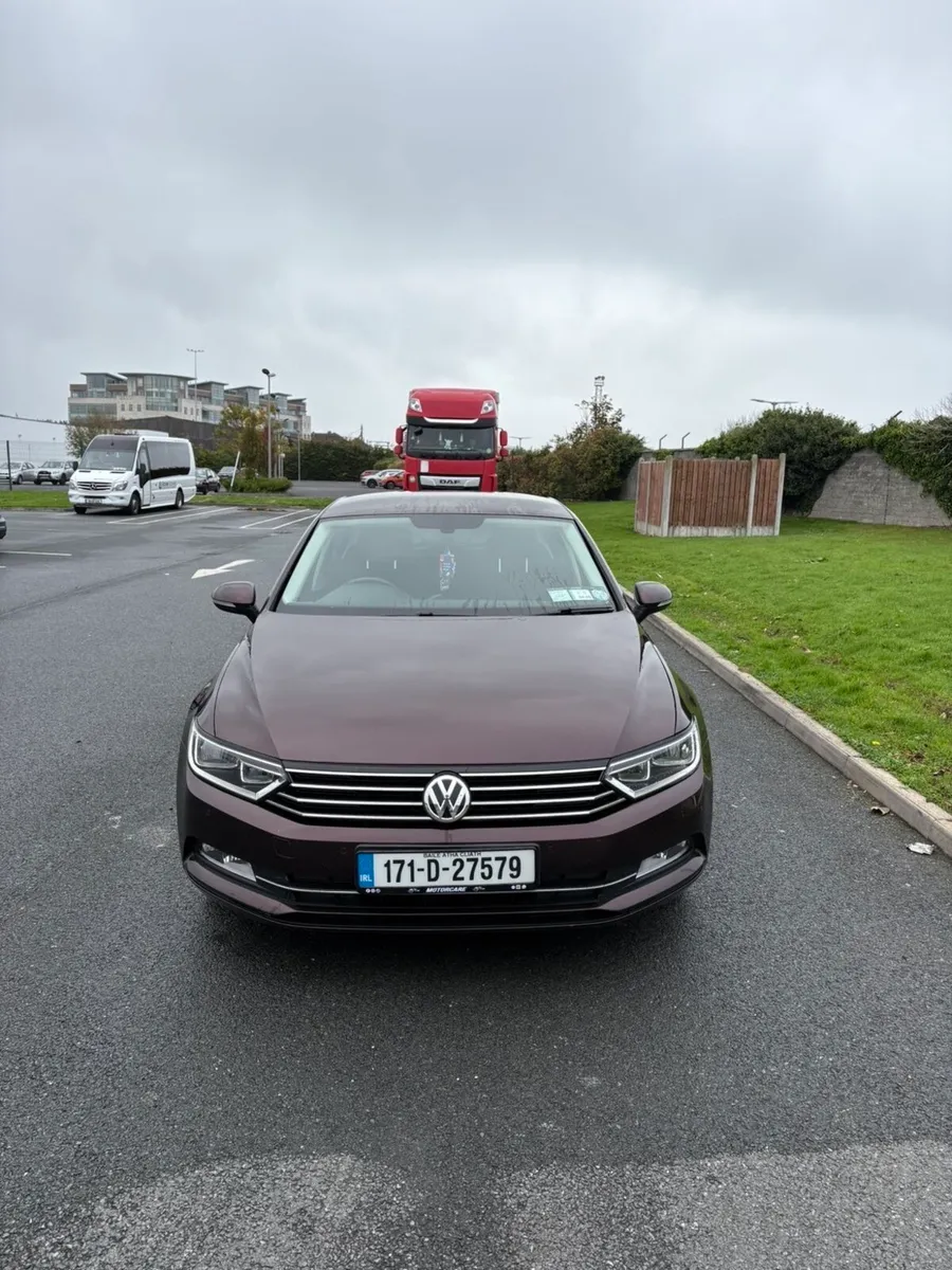 171 VOLKSWAGEN PASSAT 1.6L DIESEL NCT 03/27 - Image 1